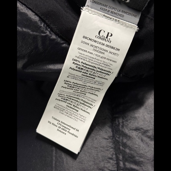 C.P. COMPANY BLACK NYLON PUFFER JACKET - Picture 15 of 15